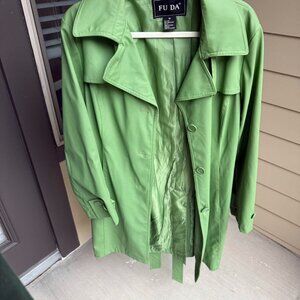 Long Green Button Up Coat – Elegant & Timeless Outerwear